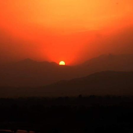 Rock City Resort Mingora Екстериор снимка
