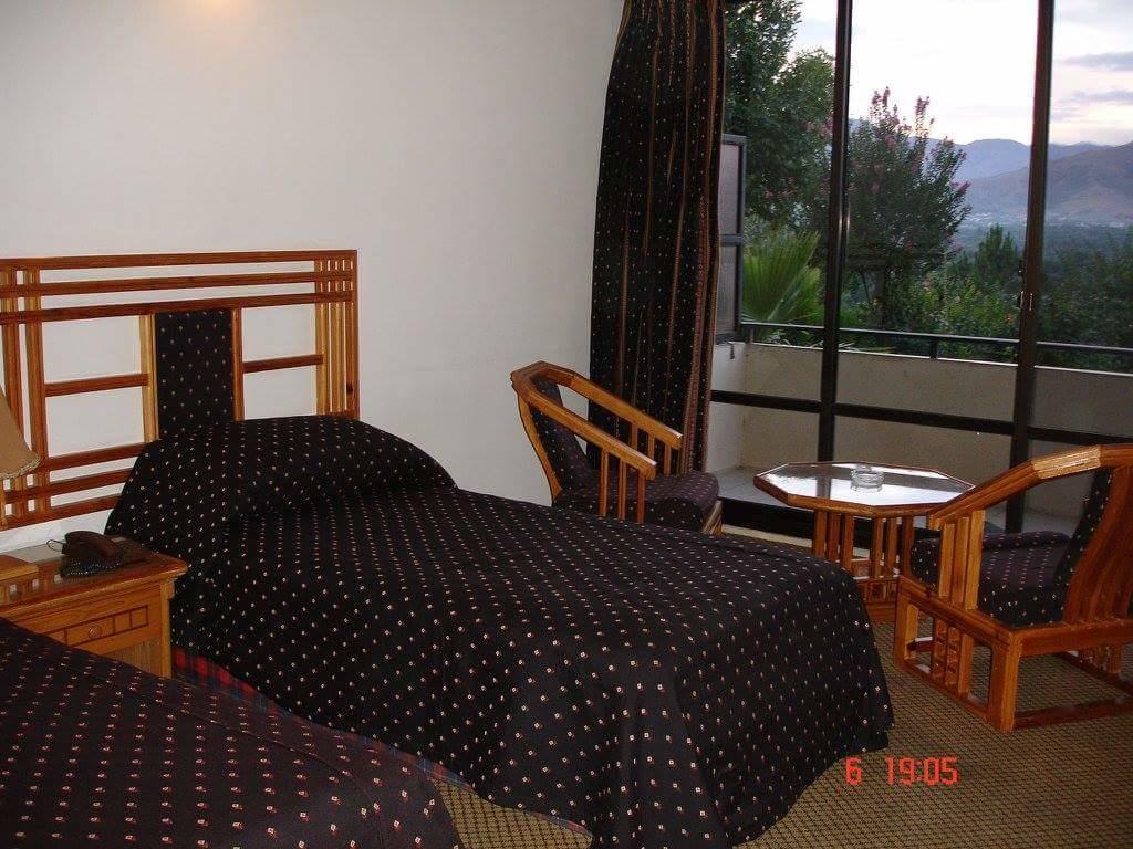 Rock City Resort Mingora Екстериор снимка