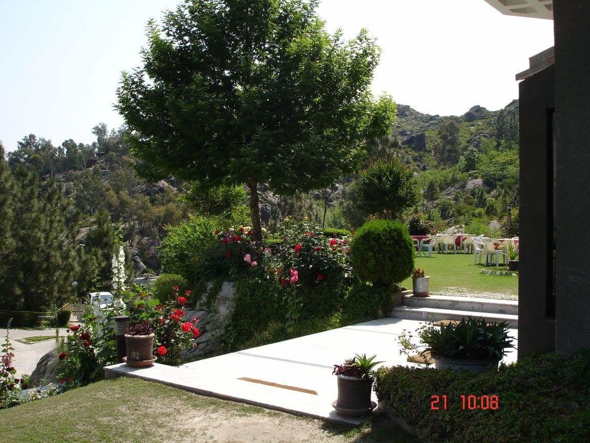 Rock City Resort Mingora Екстериор снимка