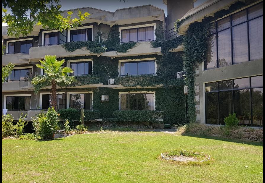 Rock City Resort Mingora Екстериор снимка